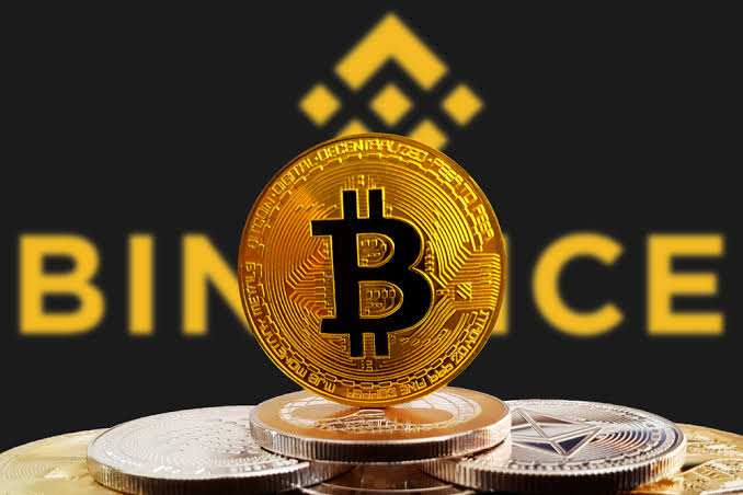 12 Yıllık Bitcoin Balinası Uyandı: Binance’e 83 Milyon Dolar Gönderdi