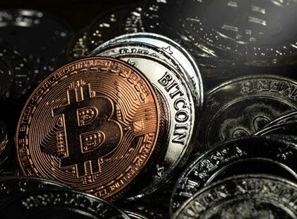 Bitcoin İçin 100.000 Dolar Alarmı: Standard Chartered’ten “Son Fırsat” Uyarısı