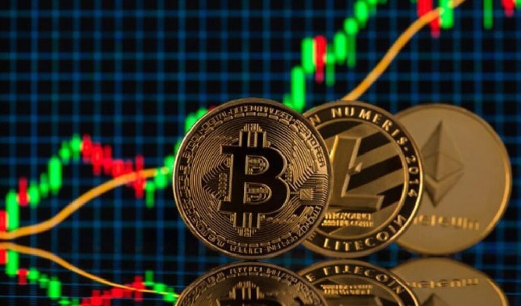 Kurumsallar Bitcoin’den Çıkıp Altcoin’lere Sığındı: Ethereum, XRP ve Solana Öne Çıktı