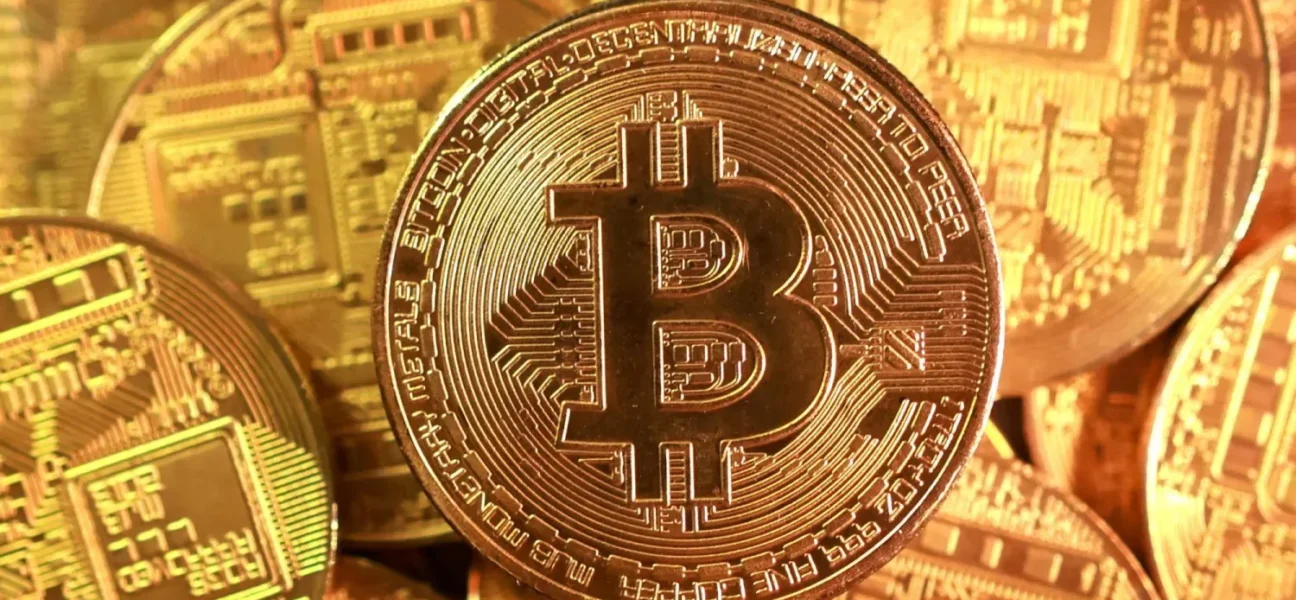 Ünlü Ekonomist Açıkladı: Bitcoin’de 126.200 Dolar Rekorunu Unutturan Altın Eşik