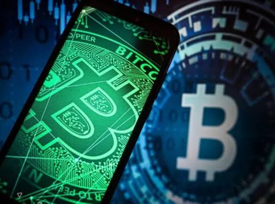 Bitcoin Yatırımcısını Ne Bekliyor? Aylık Grafikte Kararsızlık Zirvede